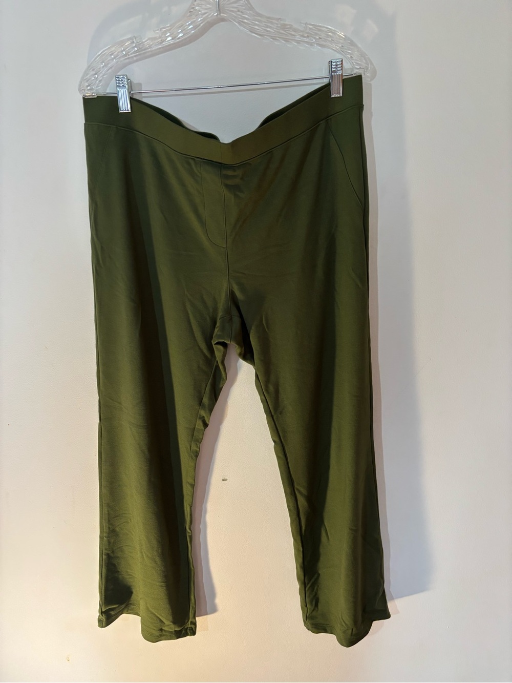 IMAN Women’s 1X Petite Olive Green Pull-On Stretch Slim Leg Pants